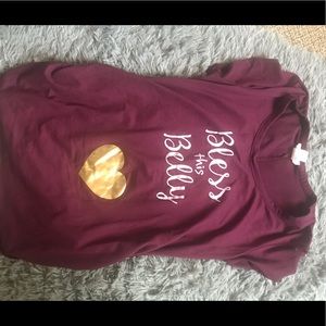 Maternity shirt! Very flattering on the bump!